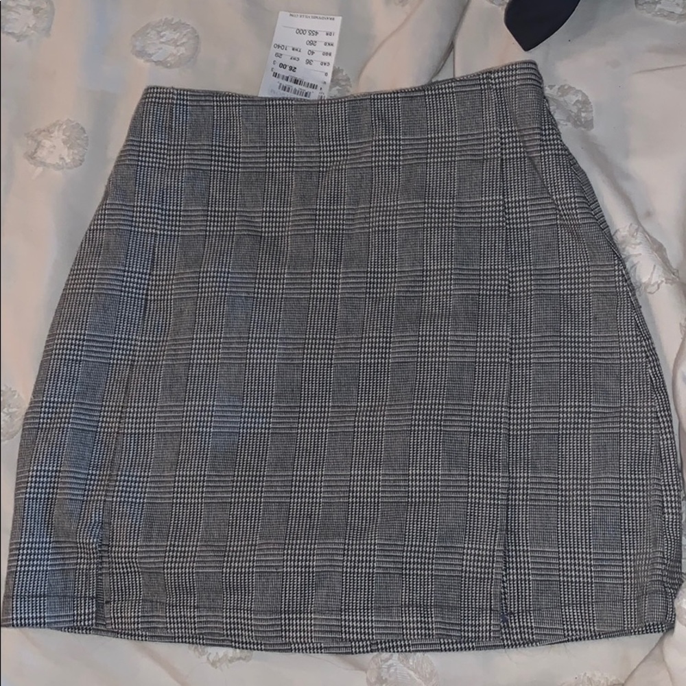 brandy melville cara skirt